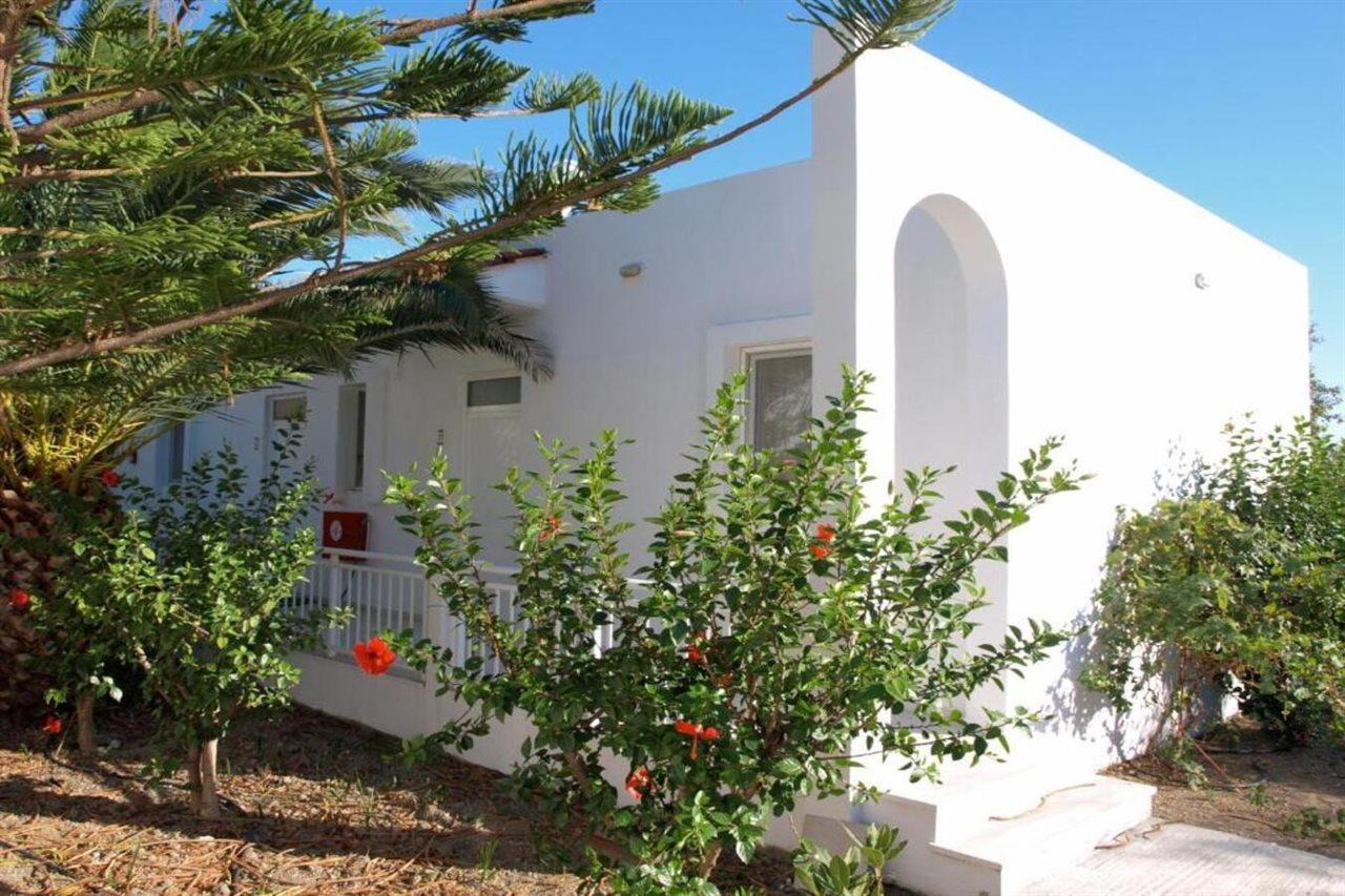 Eristos Beach Hotel Megalon Chorion  Екстер'єр фото