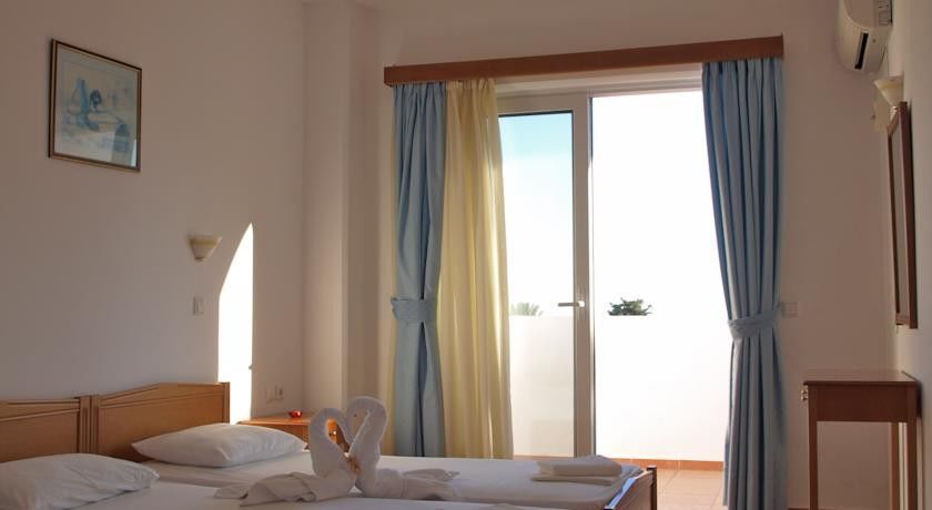 Eristos Beach Hotel Megalon Chorion  Екстер'єр фото